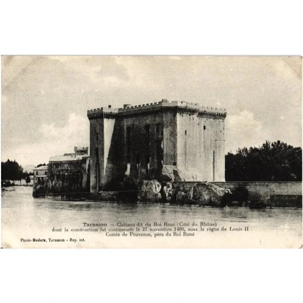 Tarascon Château dit du Roi René- Tarascon, France Postcard